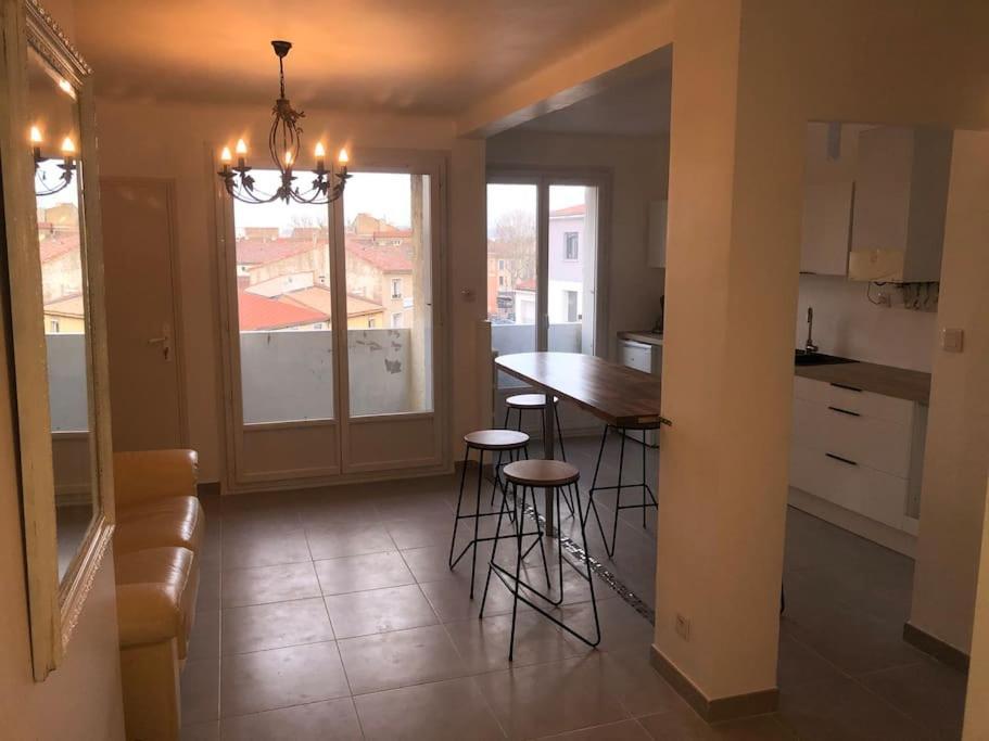 Grands Buffets Hebergement Chambre Narbonne Exterior foto