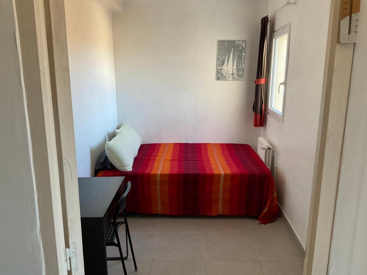 Grands Buffets Hebergement Chambre Narbonne Exterior foto